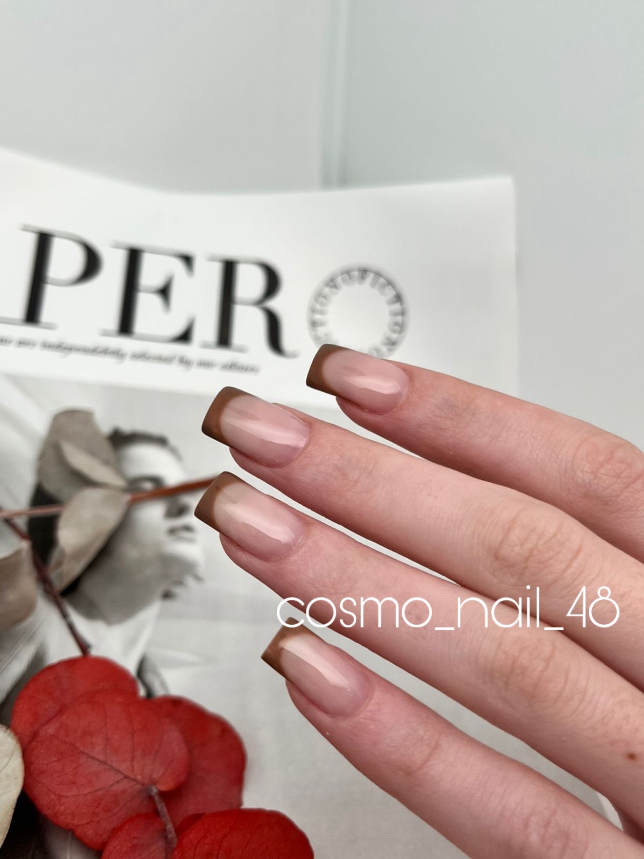Фото из публикаций ногтевой студии COSMO — 6