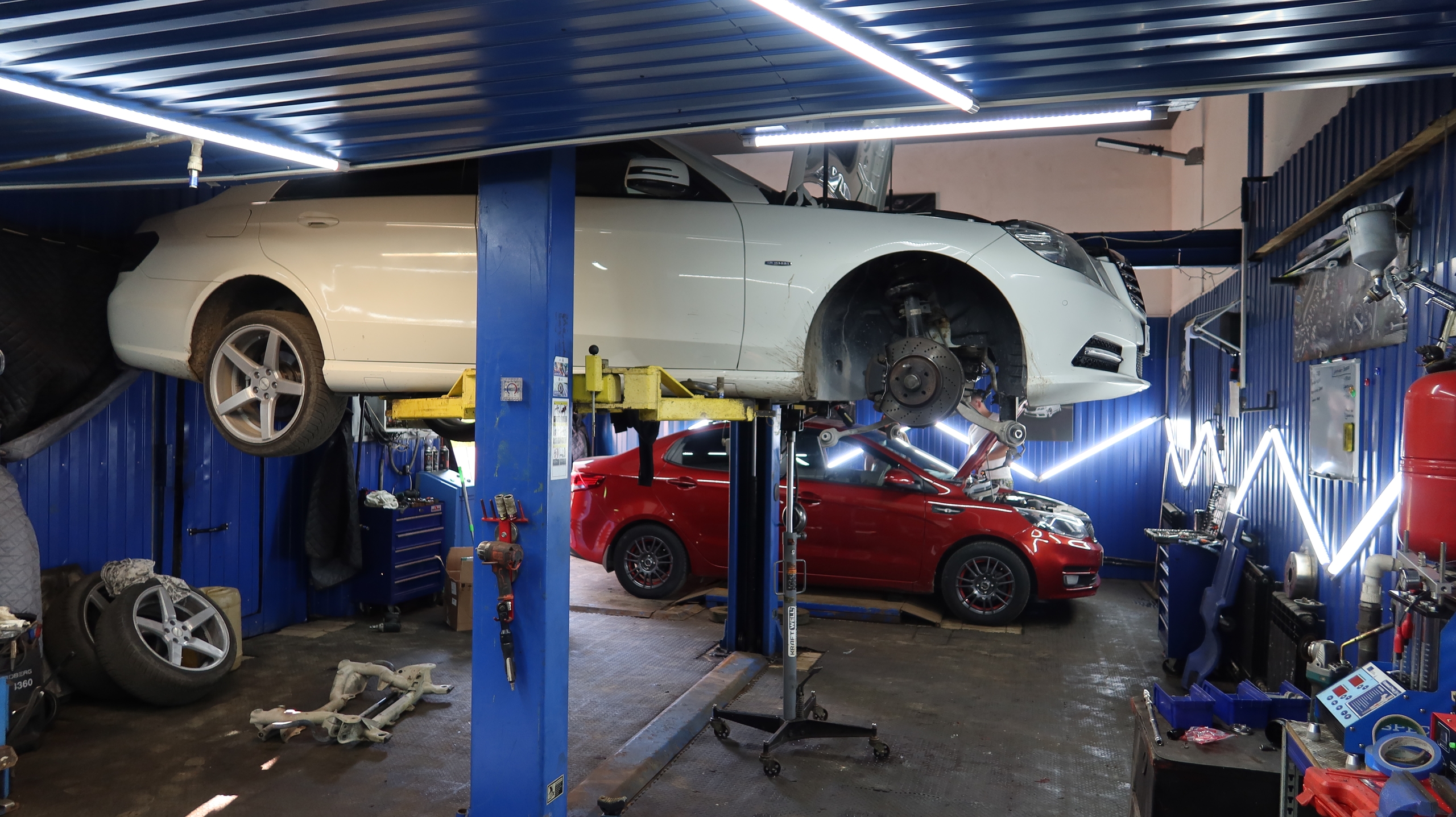 Фотография из материалов автосервиса АвтоТочка, 2