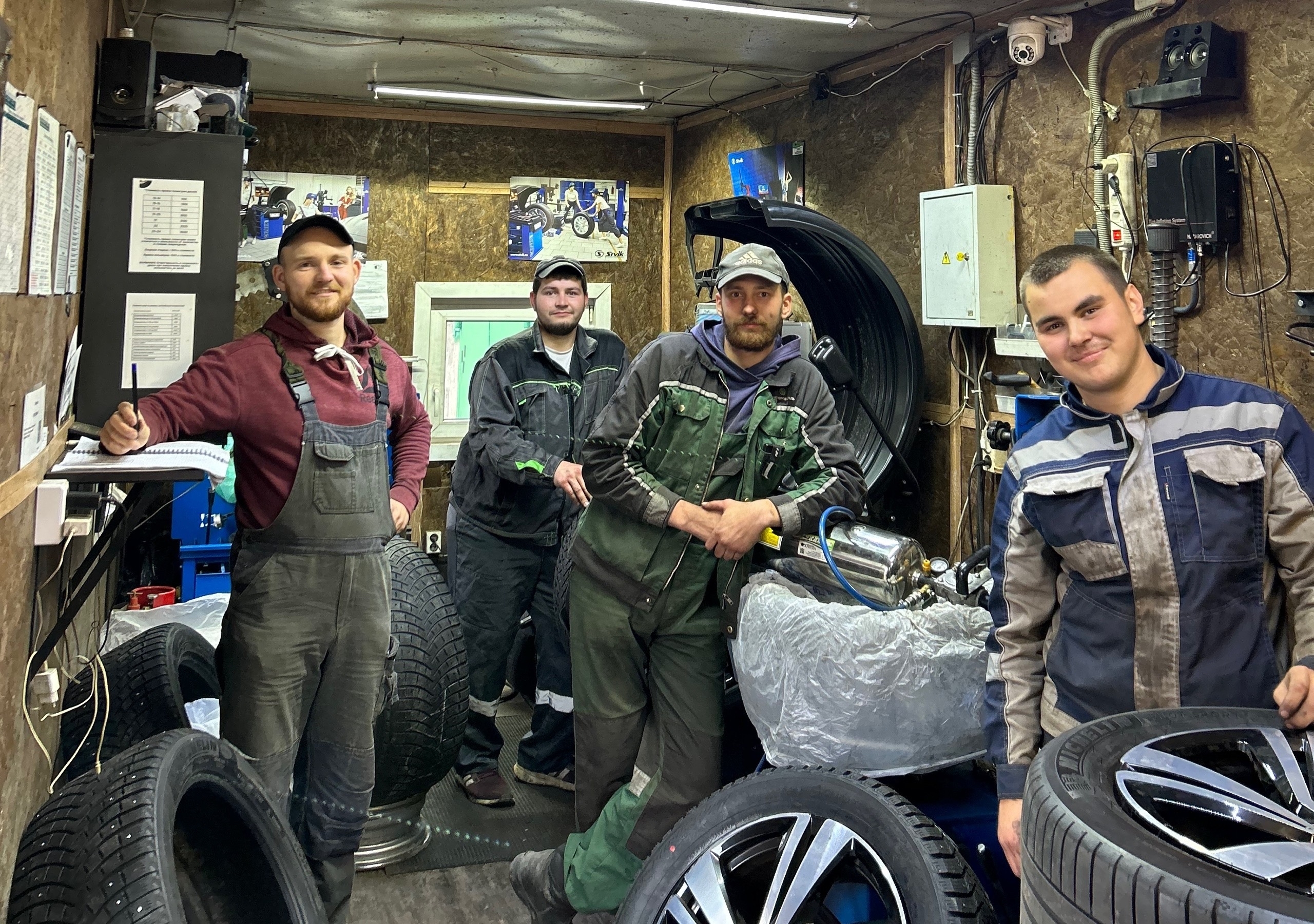 Фотография сервиса из сообщества Автошинпомощь
